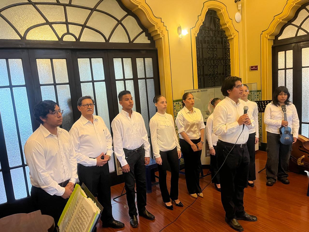 Coro de Jóvenes y Adultos